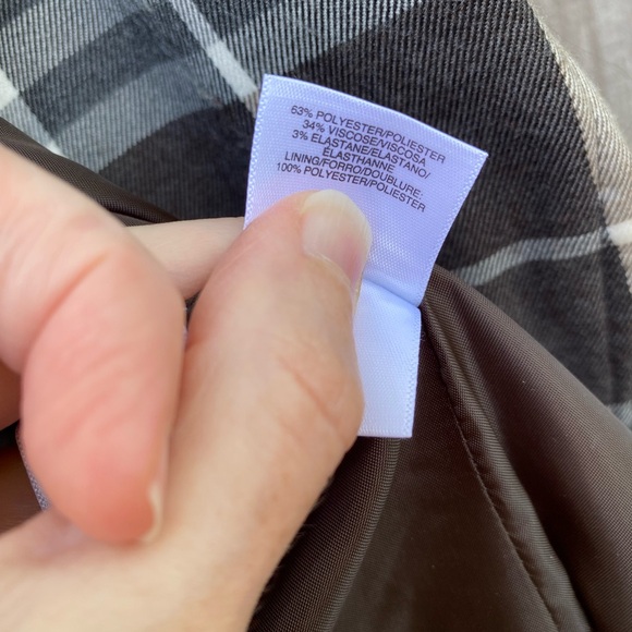 π³ HOST PICK! π² Black and Off-White Plaid Blazer - Picture 9 of 10